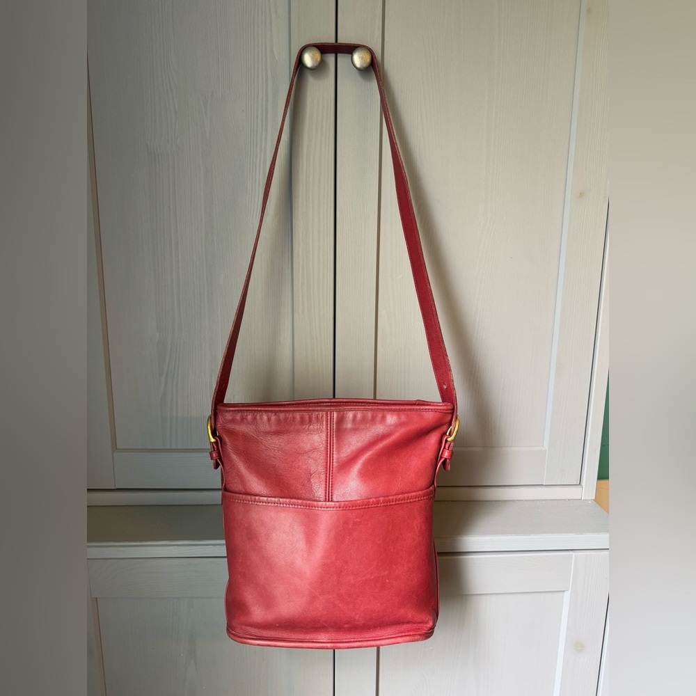 Vintage Coach 4153 Shoulder Bag Red